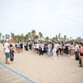 Burriana se suma por tercer año a la campaña europea #EUBeachCleanup con una jornada de limpieza en la playa del Arenal