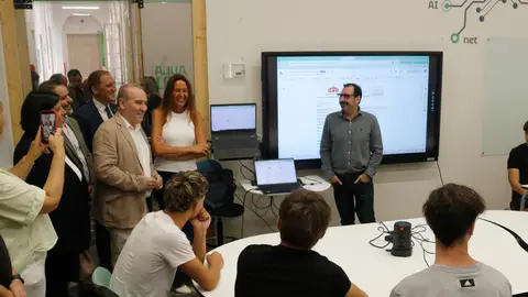 La consellera Esther Niubó a l'Escola del Treball de Lleida coincidint amb l'inici de curs a l'FP La consellera Esther Niubó a l'Escola del Treball de Lleida coincidint amb l'inici de curs a l'FP
