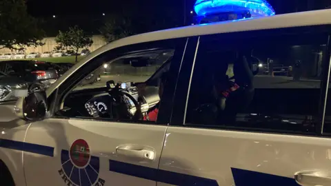 Patrulla nocturna de la Ertzaintza Patrulla nocturna de la Ertzaintza