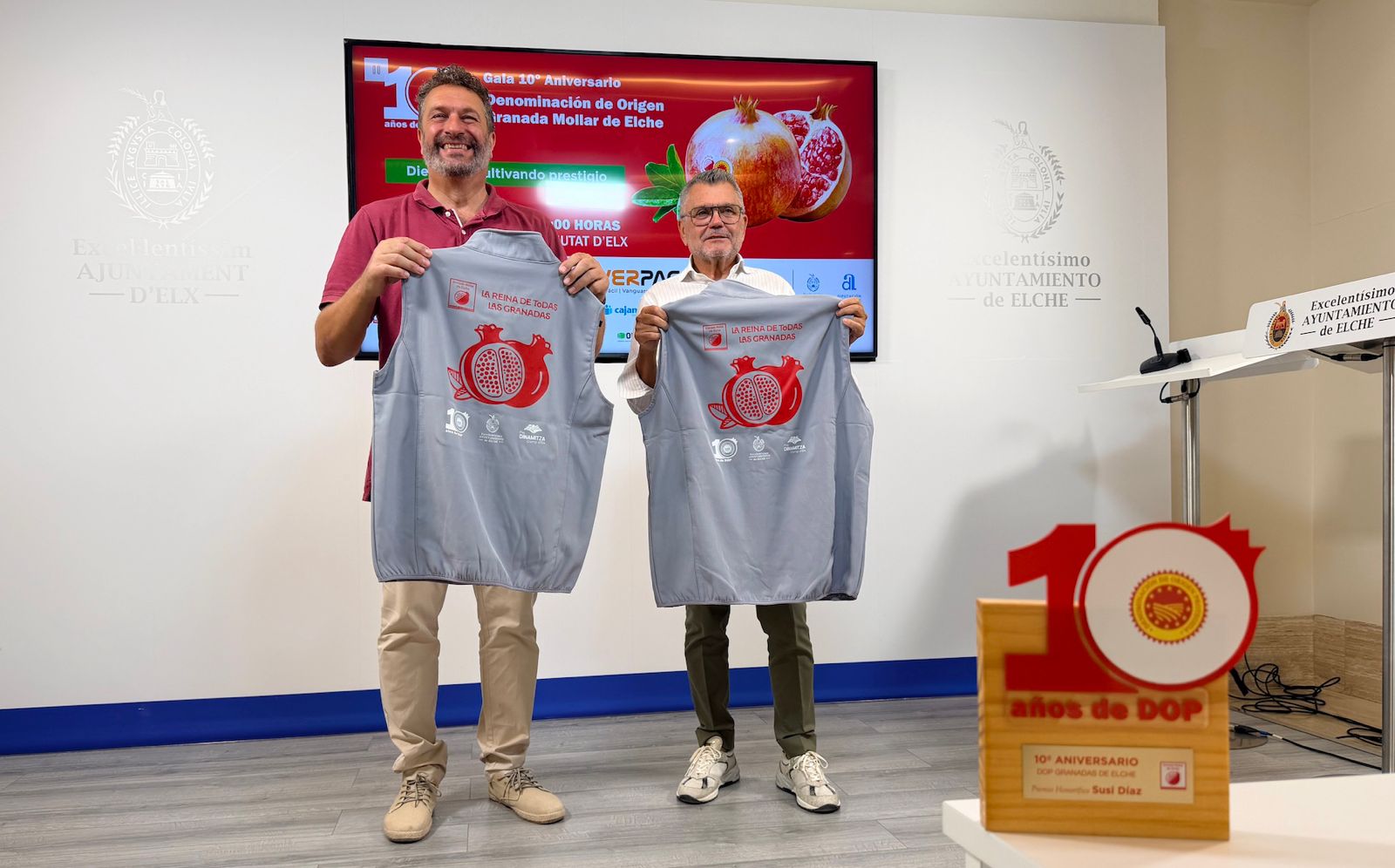 El Centro de Congresos de Elche acogerá la gala del 10º aniversario de la DOP de la Granada Mollar de Elche El Centro de Congresos de Elche acogerá la gala del 10º aniversario de la DOP de la Granada Mollar de Elche