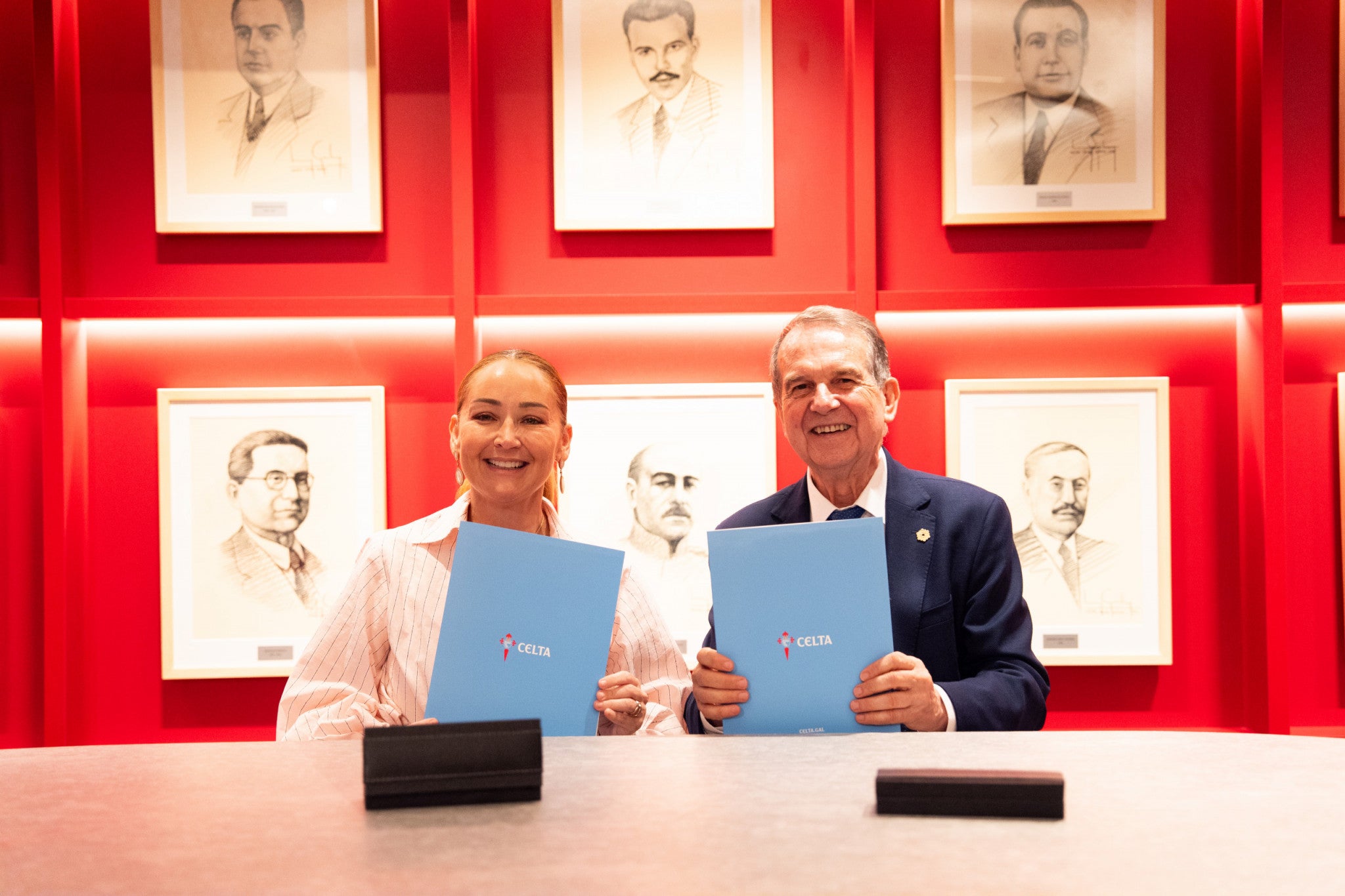 El Celta y el Concello de Vigo firman el acuerdo para la concesión del estadio de Balaídos El Celta y el Concello de Vigo firman el acuerdo para la concesión del estadio de Balaídos