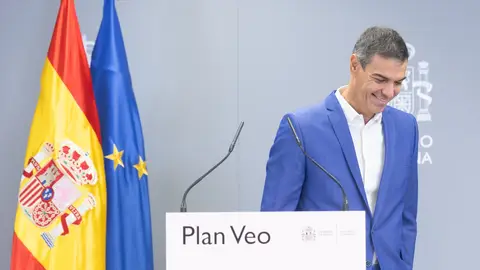 El presidente del Gobierno, Pedro Sánchez, interviene durante la presentación de la ampliación del ‘Plan Veo’, en la sede del Ministerio de Sanidad El presidente del Gobierno, Pedro Sánchez, interviene durante la presentación de la ampliación del ‘Plan Veo’, en la sede del Ministerio de Sanidad/ Eduardo Parra / Europa Press
