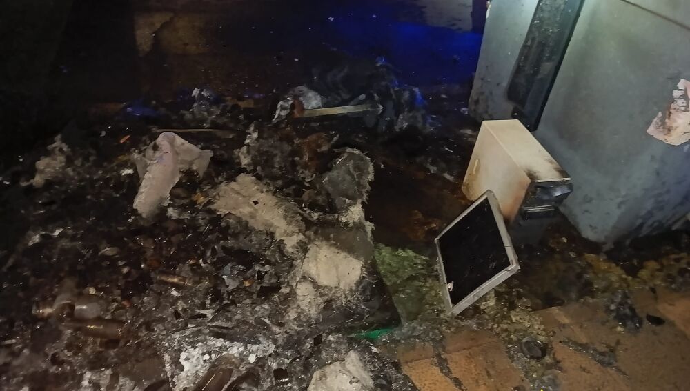 Incendio de contenedores en Pío XII