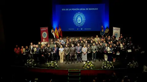 Extremadura moderniza su policía local: 230 nuevos agentes, más formación y nuevas tecnologías Extremadura moderniza su policía local: 230 nuevos agentes, más formación y nuevas tecnologías