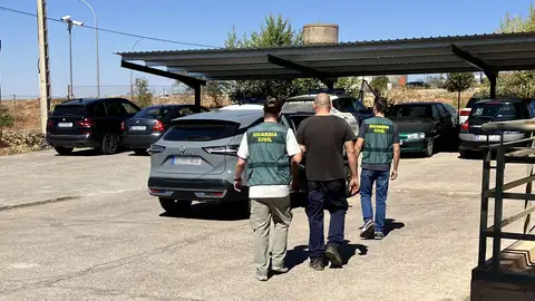 La Guardia Civil detiene a una persona reclamada por las autoridades judiciales de Rumanía La Guardia Civil detiene a una persona reclamada por las autoridades judiciales de Rumanía
