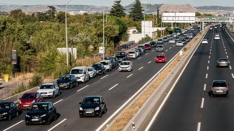 Vehículos circulan por la carretera A2 a la altura del km 12,5 durante la operación retorno del verano, a 30 de agosto de 2026, en Pinto, Madrid (España) Vehículos circulan por la carretera A2 a la altura del km 12,5 durante la operación retorno del verano, a 30 de agosto de 2026, en Pinto, Madrid (España)