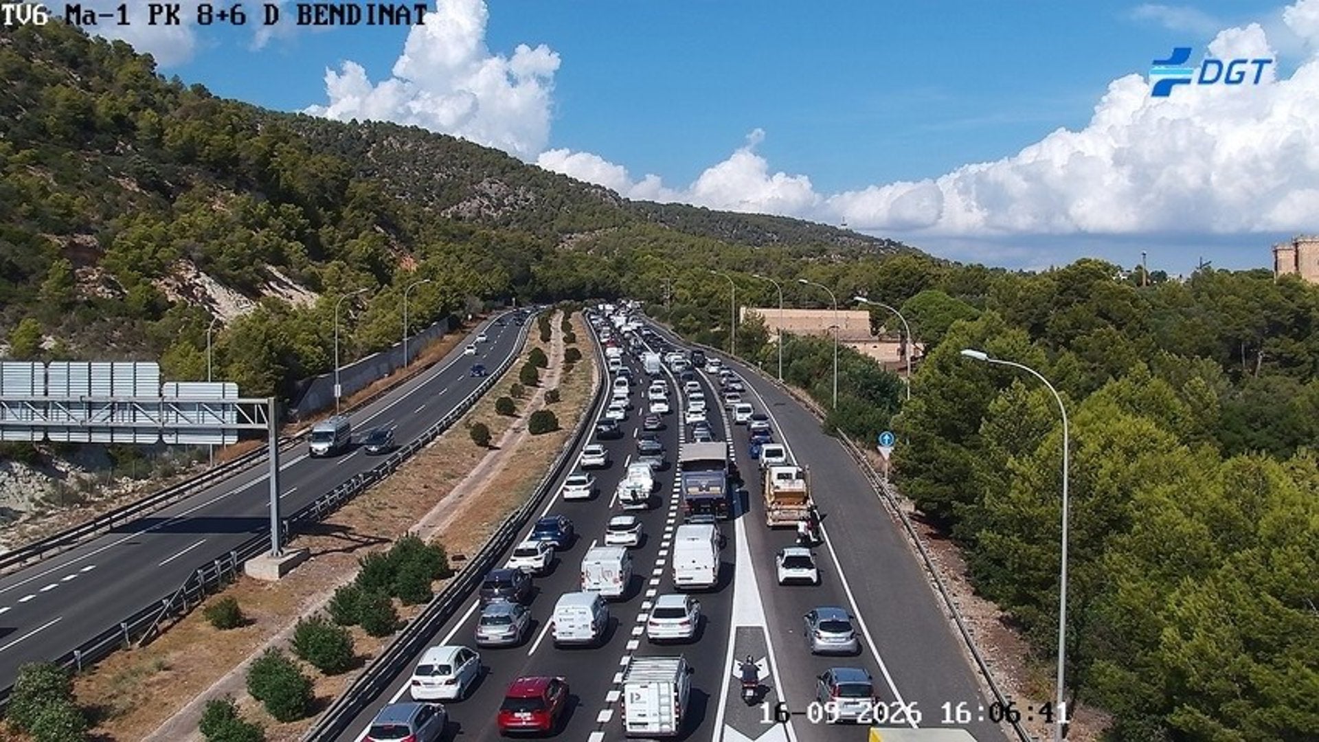Muere un hombre tras precipitarse desde un puente de la Vía de Cintura en Palma Muere un hombre tras precipitarse desde un puente de la Vía de Cintura en Palma