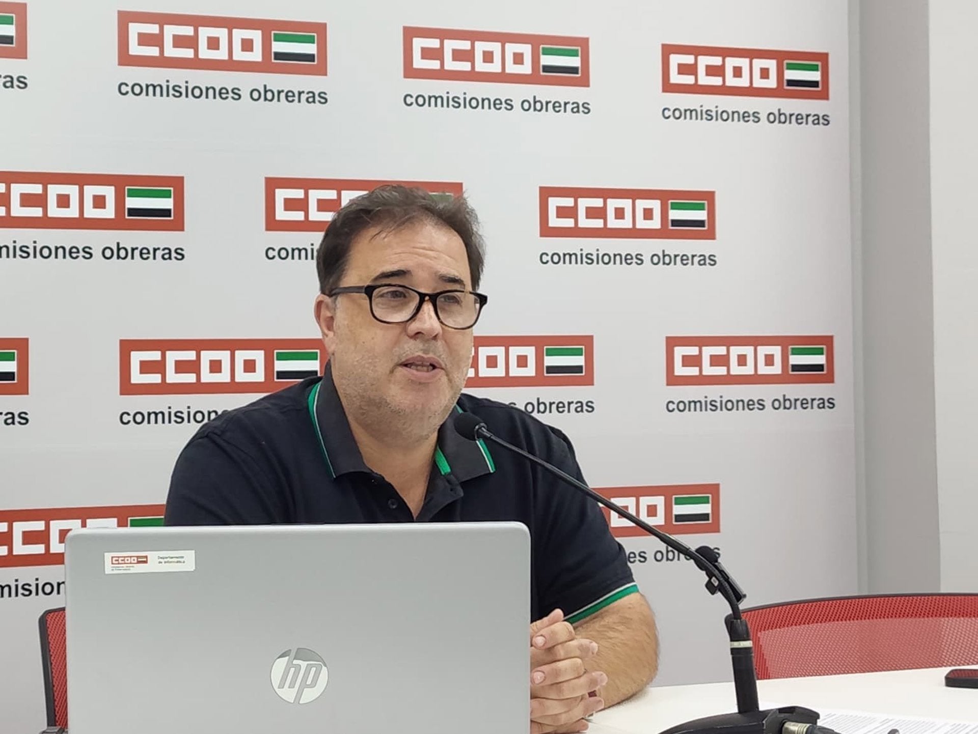 CCOO Extremadura apuesta por reducir las pantallas en las aulas para revertir los datos del informe PISA CCOO Extremadura apuesta por reducir las pantallas en las aulas para revertir los datos del informe PISA