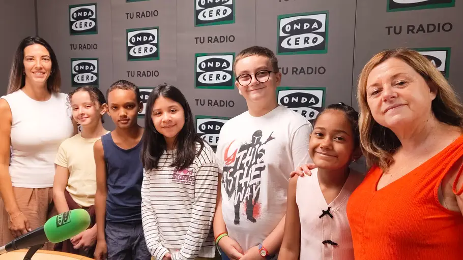 Los alumnos de 4º de Primaria del CEIP Doctora de Alcalá volverán a trabajar este curso en un proyecto de Aprendizaje-Servicio de animación a la lectura Alumnos de CEIP Doctora de Alcalá de Alcalá de Henares