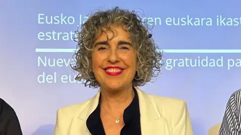 Ibone Bengoetxea, vicelehendakari y consejera de políticas lingüísticas Ibone Bengoetxea, vicelehendakari y consejera de políticas lingüísticas