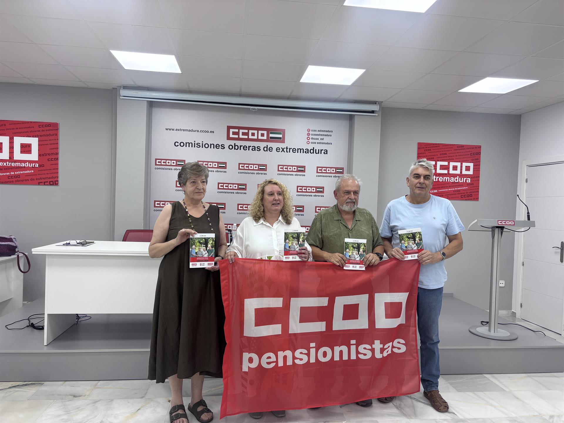 CCOO pide una ley de derechos de los mayores y un complemento autonómico para elevar las pensiones no contributivas CCOO pide una ley de derechos de los mayores y un complemento autonómico para elevar las pensiones no contributivas