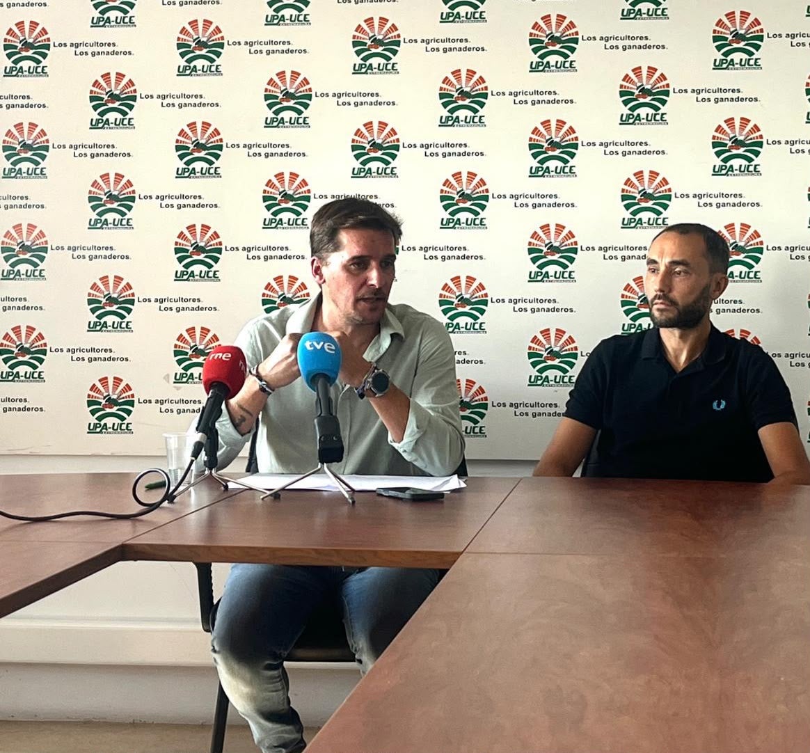 UPA-UCE da un toque a la Junta por su abandono del campo: “No notamos esa prioridad de la que hablaban en campaña” UPA-UCE da un toque a la Junta por su abandono del campo: “No notamos esa prioridad de la que hablaban en campaña”