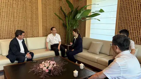 Extremadura y la ciudad china de Wuhu acuerdan impulsar una cooperación industrial, tecnológica y empresarial Extremadura y la ciudad china de Wuhu acuerdan impulsar una cooperación industrial, tecnológica y empresarial