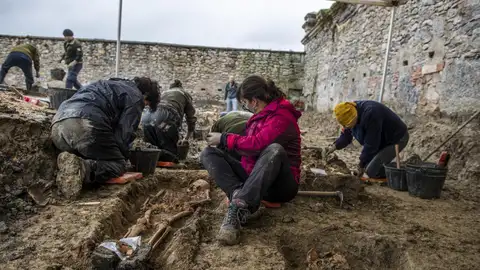 Identificadas genéticamente otras cuatro víctimas extremeñas de la prisión franquista de Orduña Identificadas genéticamente otras cuatro víctimas extremeñas de la prisión franquista de Orduña