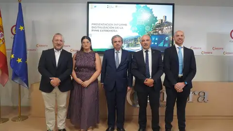 La Junta de Extremadura reduce un 57% los tiempos de tramitación y un 70% la documentación exigida La Junta de Extremadura reduce un 57% los tiempos de tramitación y un 70% la documentación exigida
