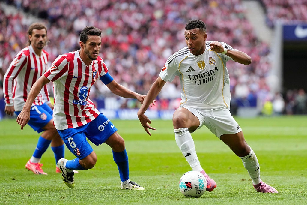 Koke y Mbappé durante un derbi madrileño Koke y Mbappé durante un derbi madrileño