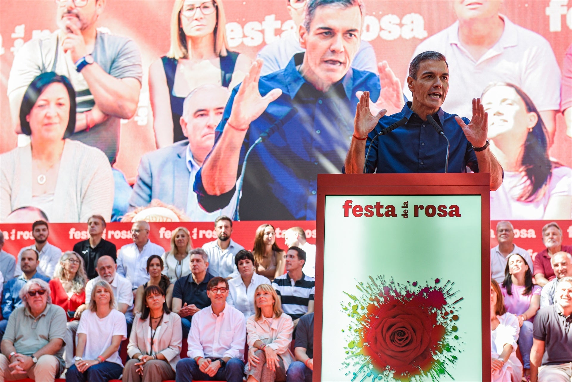 Sánchez carga contra el "susto o muerte" que representan PP y Vox: "Prefiero que me insulten estando en la oposición a que hagan recortes en el Gobierno" Sánchez carga contra el "susto o muerte" que representan PP y Vox: "Prefiero que me insulten estando en la oposición a que hagan recortes en el Gobierno"