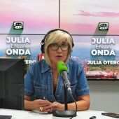 Julia Otero, presentadora de Julia en la onda, durante su columna inicial