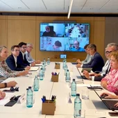 El Observatorio contra el absentismo aborda los proyectos vinculados a la nueva convocatoria de ayudas El Observatorio contra el absentismo aborda los proyectos vinculados a la nueva convocatoria de ayudas