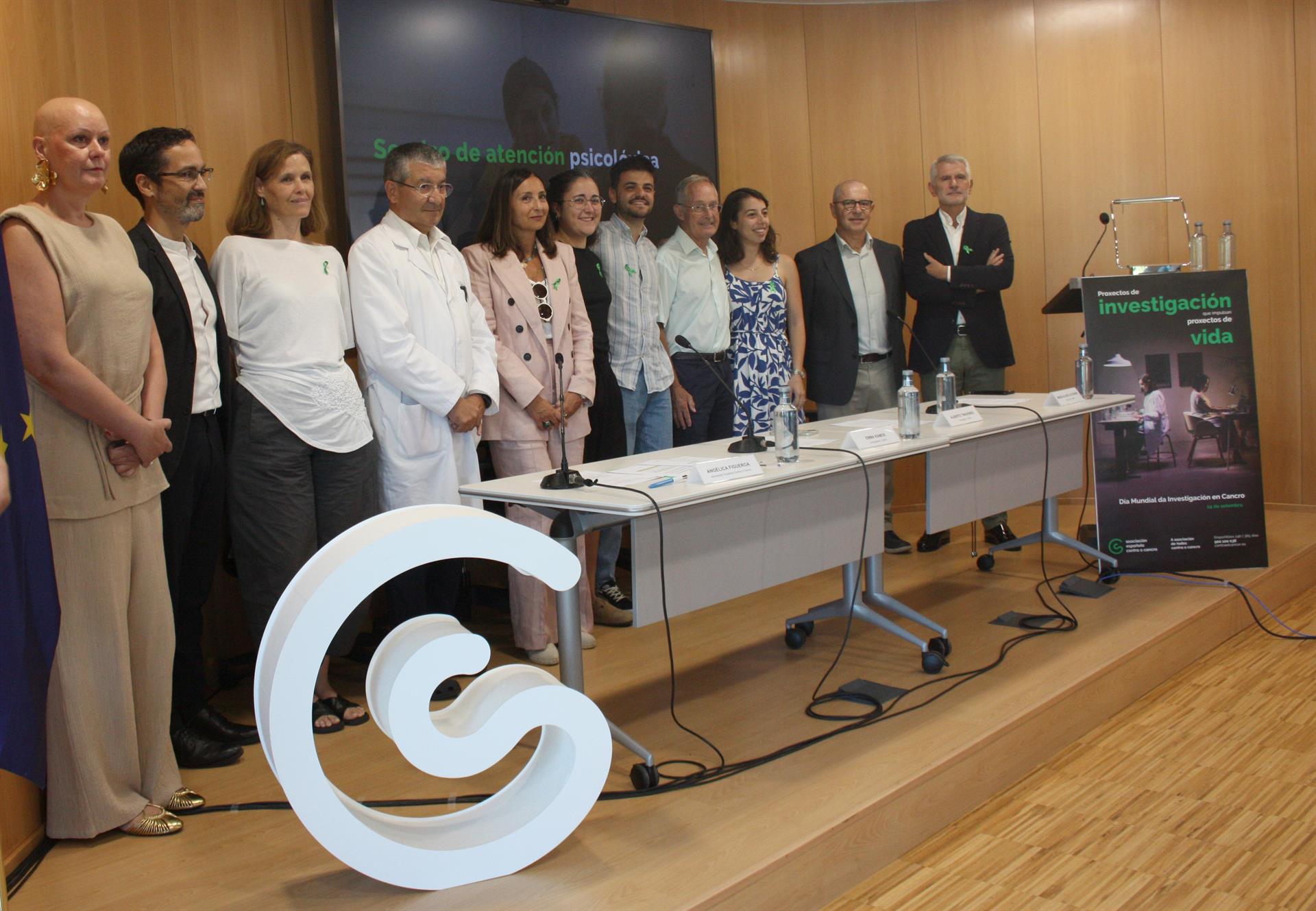 Santiago se moviliza este sábado contra el cáncer con una andaina solidaria de cinco kilómetros Santiago se moviliza este sábado contra el cáncer con una andaina solidaria de cinco kilómetros