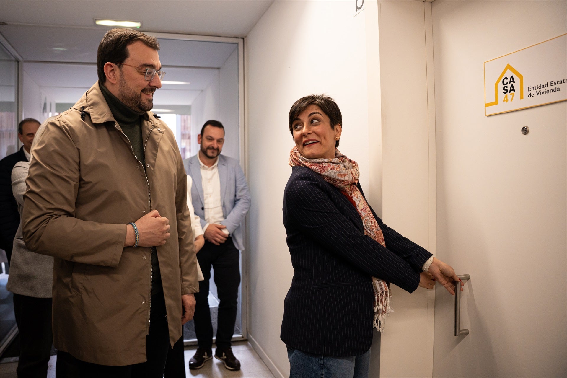 La ministra de Vivienda y Agenda Urbana, Isabel Rodríguez, y el presidente del Principado de Asturias, Adrián Barbón, visitan las viviendas públicas propiedad de CASA 47 La ministra de Vivienda y Agenda Urbana, Isabel Rodríguez, y el presidente del Principado de Asturias, Adrián Barbón, visitan las viviendas públicas propiedad de CASA 47