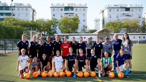 El Milagrito reconoce al Honeyball Femenino con su Premio Juego Limpio El Milagrito reconoce al Honeyball Femenino con su Premio Juego Limpio