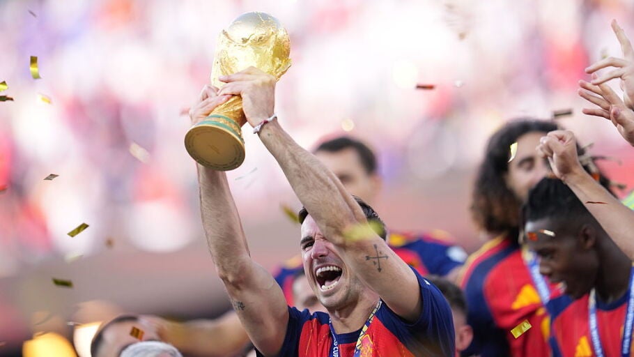 Fabi&aacute;n Ruiz celebra la conquista de la Copa del Mundo en Estados Unidos