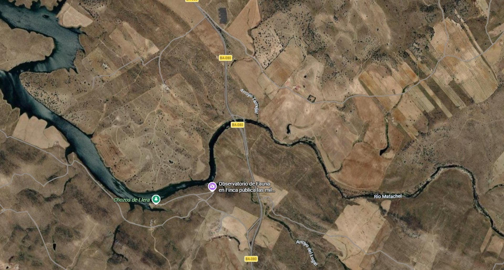 Un tramo de la BA-080 de Hornachos a Llera se corta al tráfico hasta finales de octubre para reparar daños por la lluvia Un tramo de la BA-080 de Hornachos a Llera se corta al tráfico hasta finales de octubre para reparar daños por la lluvia