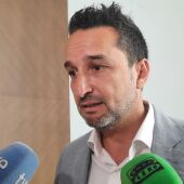 Ricardo Cabezas renuncia como concejal en el Ayuntamiento de Badajoz tras la aclaración del fallo del hermano de Sánchez