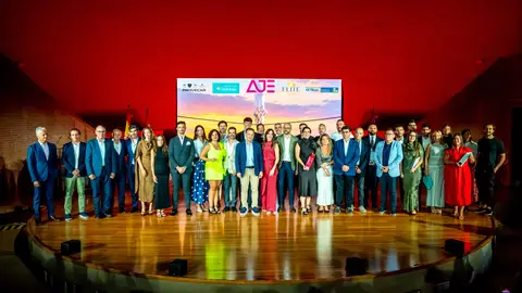 María de la Recueja recibe el Premio Joven Empresaria María de la Recueja recibe el Premio Joven Empresaria