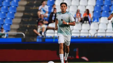 Ali Houary, jugador del Elche CF. Ali Houary, jugador del Elche CF.
