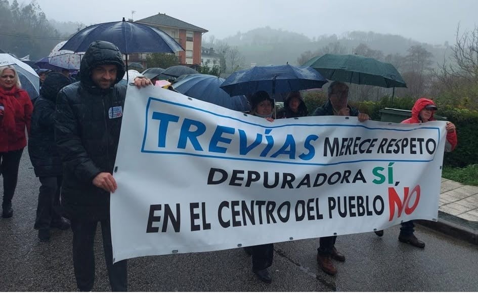 Adjudicada la depuradora de Trevias, los vecinos ratifican oposición y defenderán su postura. Adjudicada la depuradora de Trevias, los vecinos ratifican oposición y defenderán su postura.