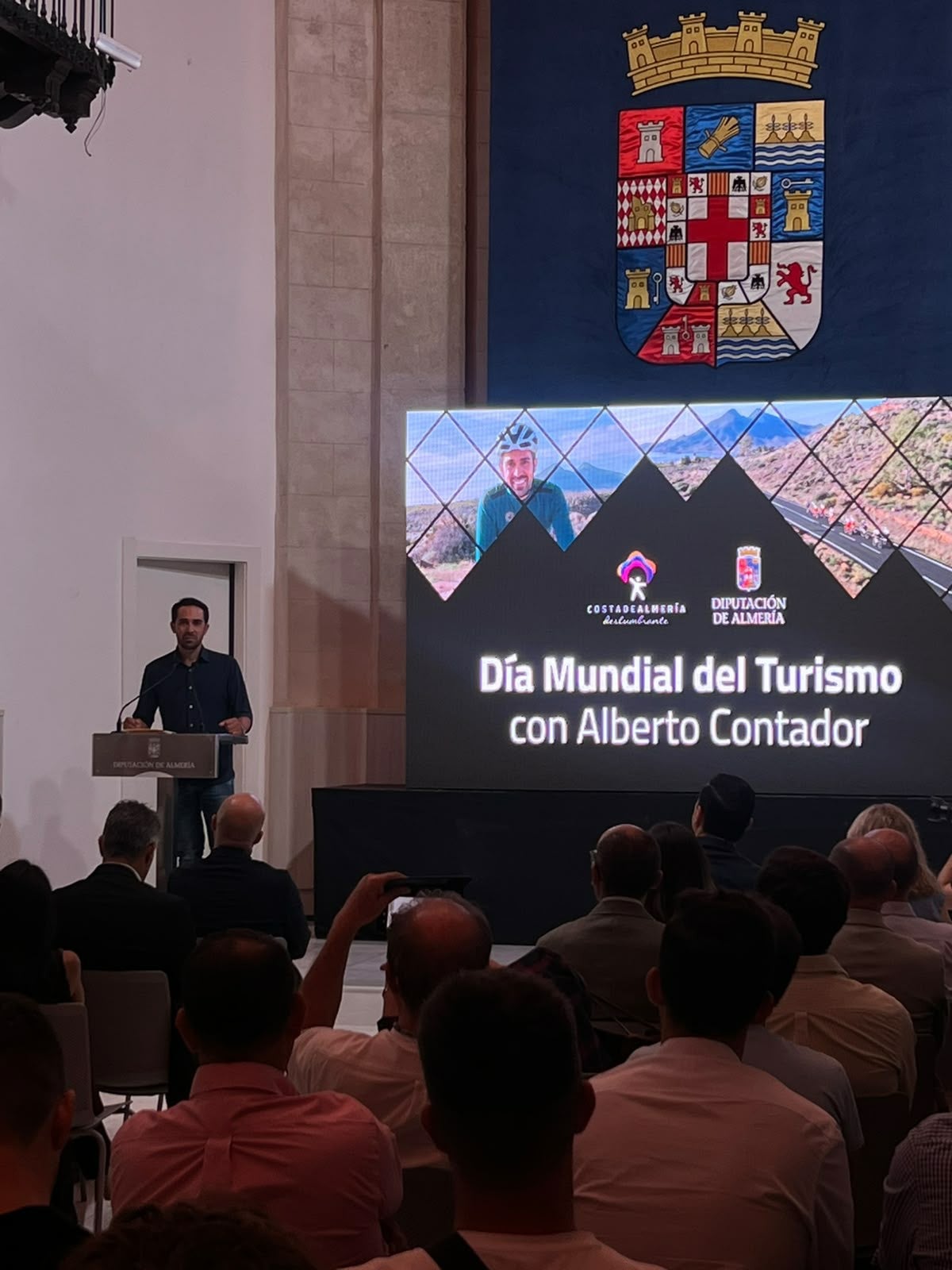 Alberto Contador protagoniza el spot promocional 2026 del destino 'Costa de Almería' Alberto Contador protagoniza el spot promocional 2026 del destino 'Costa de Almería'