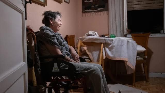 Cáceres se moviliza contra el desahucio de Maricarmen Cáceres se moviliza contra el desahucio de Maricarmen