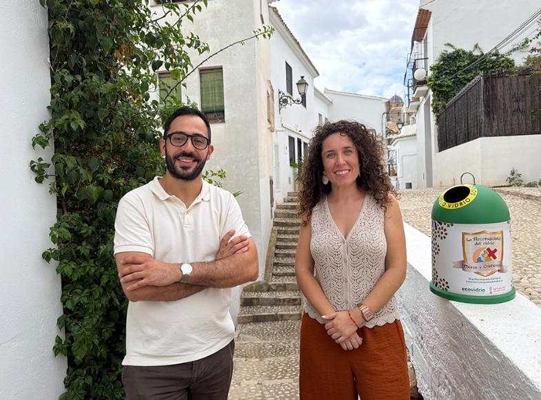 Altea y Ecovidrio fomentan el reciclado de envases de vidrio durante las Fiestas Patronales Altea y Ecovidrio fomentan el reciclado de envases de vidrio durante las Fiestas Patronales