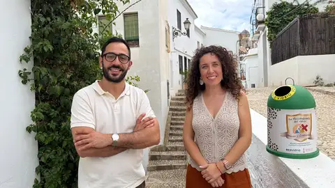 Altea y Ecovidrio fomentan el reciclado de envases de vidrio durante las Fiestas Patronales Altea y Ecovidrio fomentan el reciclado de envases de vidrio durante las Fiestas Patronales