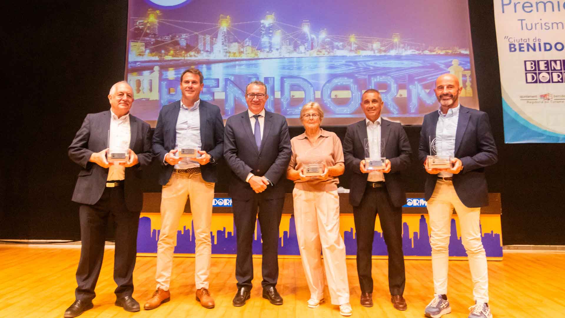 Benidorm premia a la Benidorm Half, McDonald’s España, Ale-Hop, Autocares Grupo Benidorm y Antonia Aguilar por su contribución turística Benidorm premia a la Benidorm Half, McDonald’s España, Ale-Hop, Autocares Grupo Benidorm y Antonia Aguilar por su contribución turística