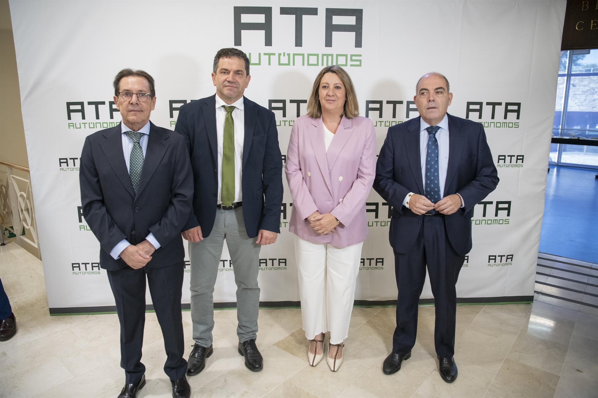 Rivero, Valverde, Franco y Amor en la Asamblea Electoral de ATA C-LM Rivero, Valverde, Franco y Amor en la Asamblea Electoral de ATA C-LM