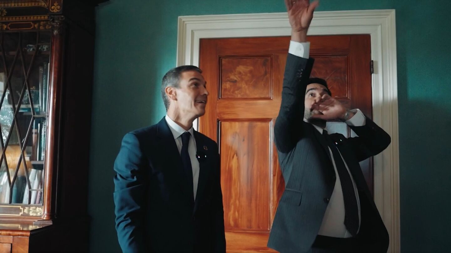 Imagen de un video publicado por el alcalde de Nueva York, Zohran Kwane Mamdani, junto al presidente del Gobierno, Pedro S&aacute;nchez.