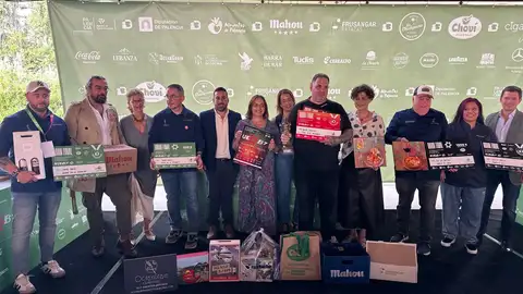 El Chef Mauro Barreiro con sus Bravas Colorás gana las mejores patatas bravas del mundo 2026 .