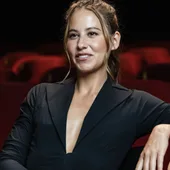 La actriz Irene Escolar durante una entrevista con Europa Press en los cines Golem, el 22 de agosto de 2023 en Madrid, España. 'Las chicas están bien' es una película dirigida por Itsaso Arana sobre cuatro actrices y una escritora que ensayan una obra de teatro en un antiguo molino. La película se estrena el 25 de agosto. La actriz Irene Escolar durante una entrevista con Europa Press en los cines Golem, el 22 de agosto de 2023 en Madrid, España. 'Las chicas están bien' es una película dirigida por Itsaso Arana sobre cuatro actrices y una escritora que ensayan una obra de teatro en un antiguo molino. La película se estrena el 25 de agosto.