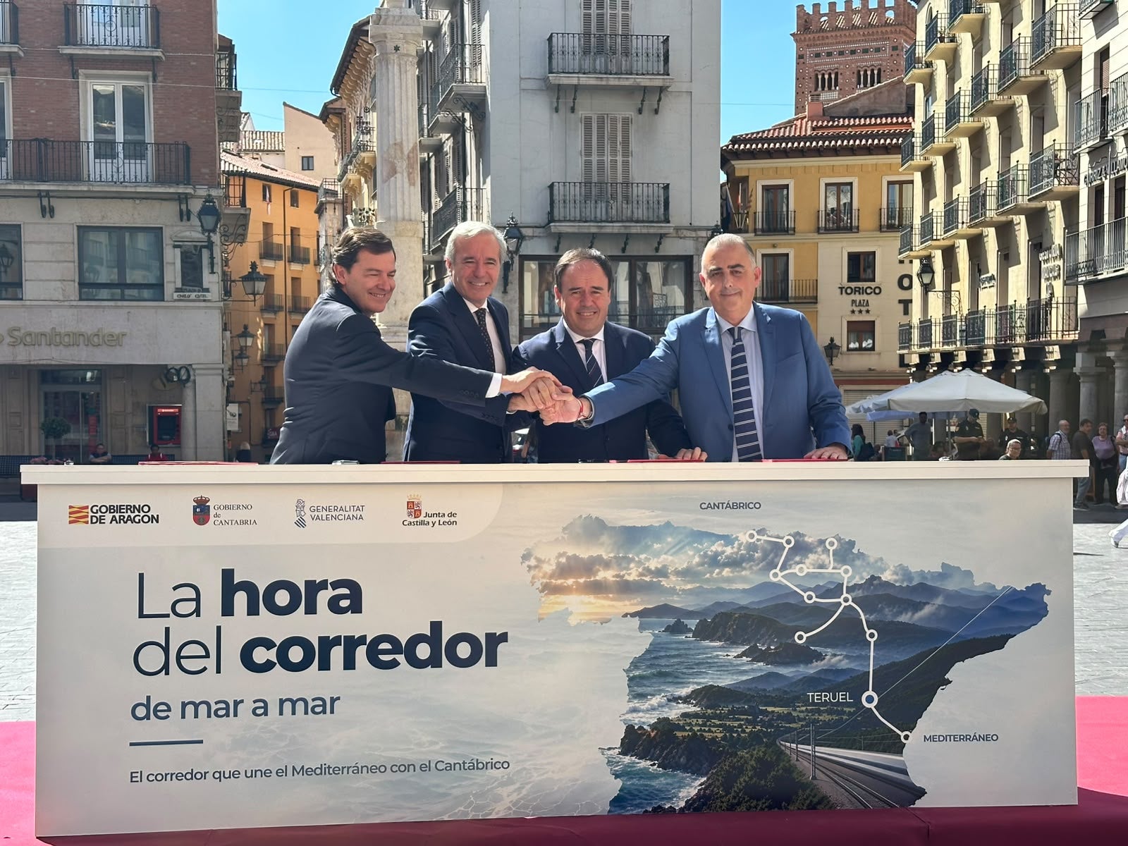 Cuatro comunidades firman la Declaración de Teruel Cuatro comunidades firman la Declaración de Teruel