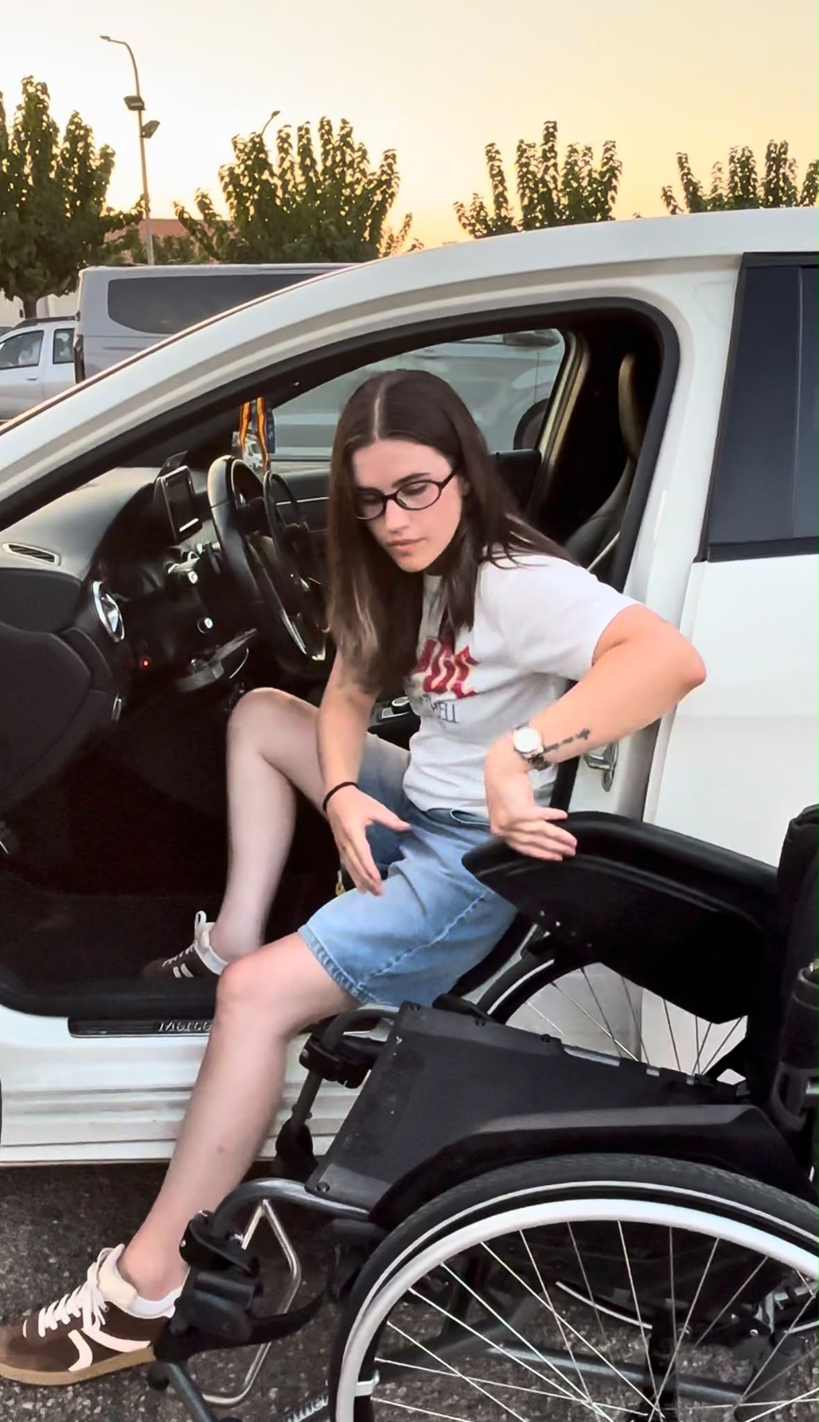 “Es una odisea”: Marta Sevilla denuncia las dificultades para viajar en transporte público en silla de ruedas “Es una odisea”: Marta Sevilla denuncia las dificultades para viajar en transporte público en silla de ruedas