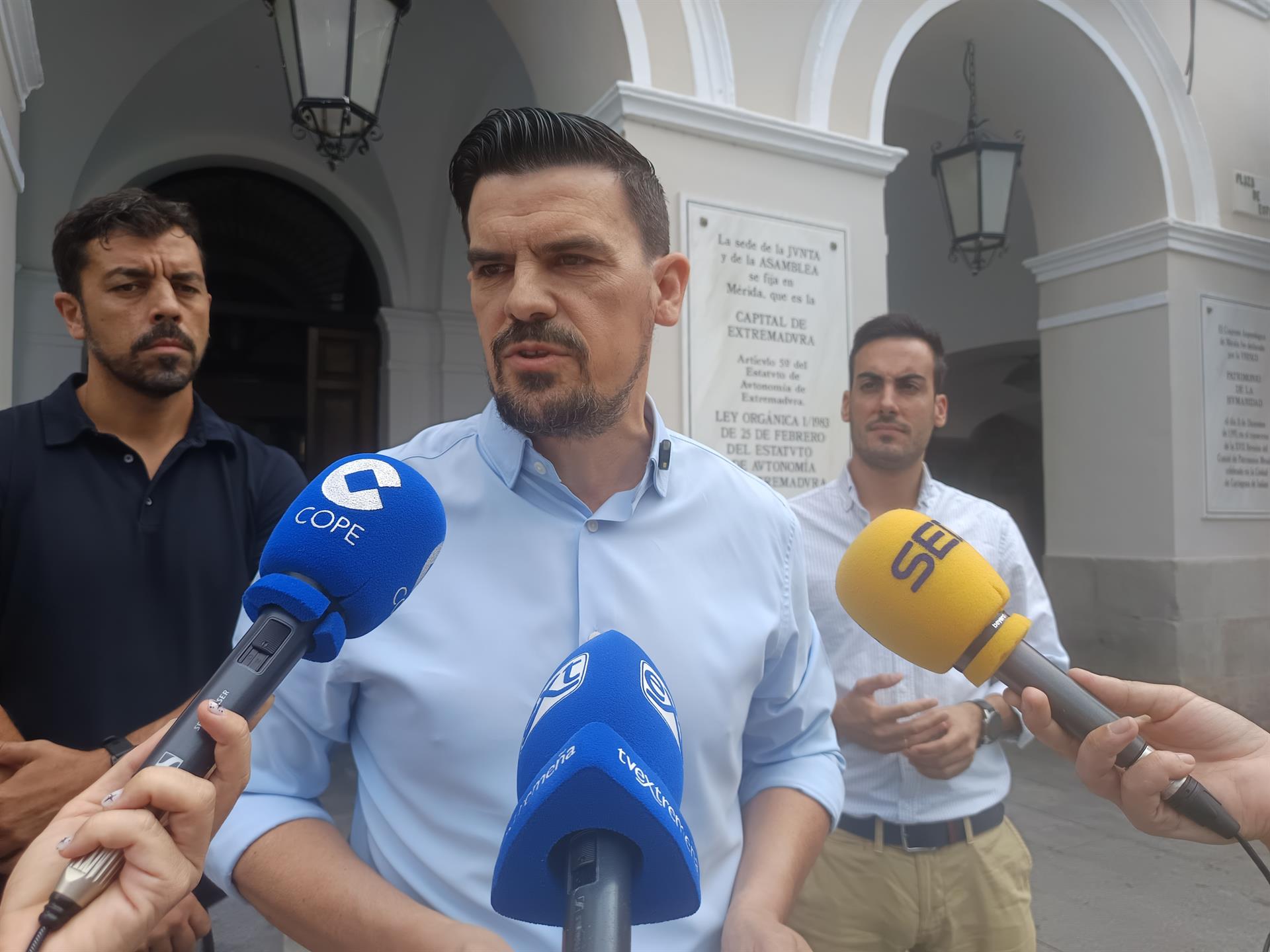 Santiago Amaro (PP) dimite como director general de Deportes para centrarse en las elecciones municipales en Mérida Santiago Amaro (PP) dimite como director general de Deportes para centrarse en las elecciones municipales en Mérida
