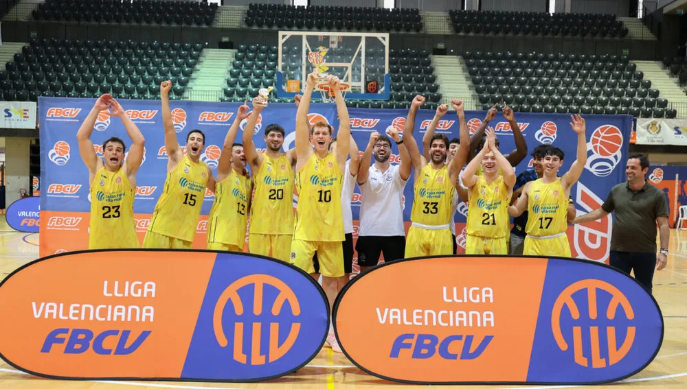 El EBV celebra su triunfo en la Lliga Valenciana El EBV celebra su triunfo en la Lliga Valenciana
