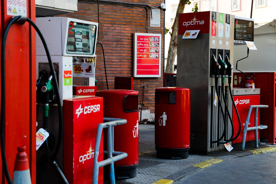 El IPC se dispara al 4,9% en septiembre y alcanza su tasa más alta en más de tres años por el precio de los carburantes El IPC se dispara al 4,9% en septiembre y alcanza su tasa más alta en más de tres años por el precio de los carburantes