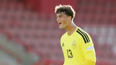 Manu González, en un partido con la selección española. Manu González, en un partido con la selección española.