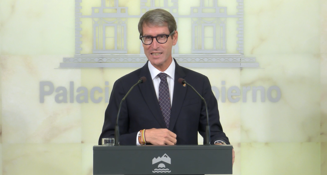 Capellán presenta el Proyecto de Ley de Presupuestos más elevado de la historia, con 2.322 millones de euros Capellán presenta el Proyecto de Ley de Presupuestos más elevado de la historia, con 2.322 millones de euros