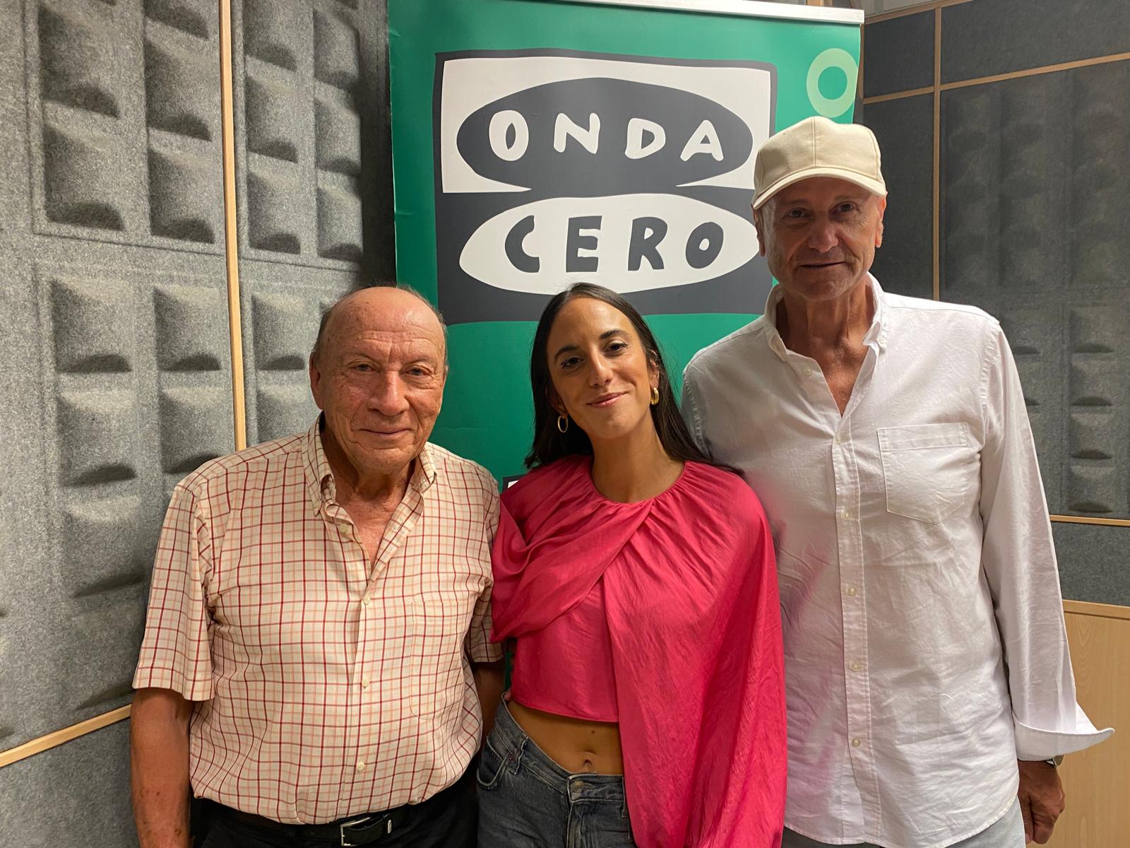 Andrés León, Ángel Alberola y Enrique Sánchez Lubián hablan sobre los 93 años de Radio Toledo Andrés León, Ángel Alberola y Enrique Sánchez Lubián hablan sobre los 93 años de Radio Toledo