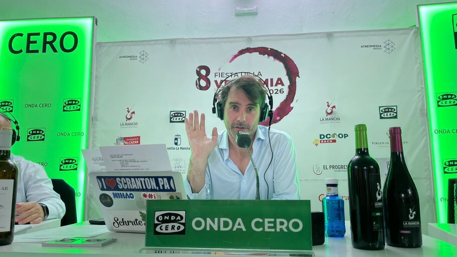Rafa Latorre, durante la entrevista a Garc&iacute;a-Page